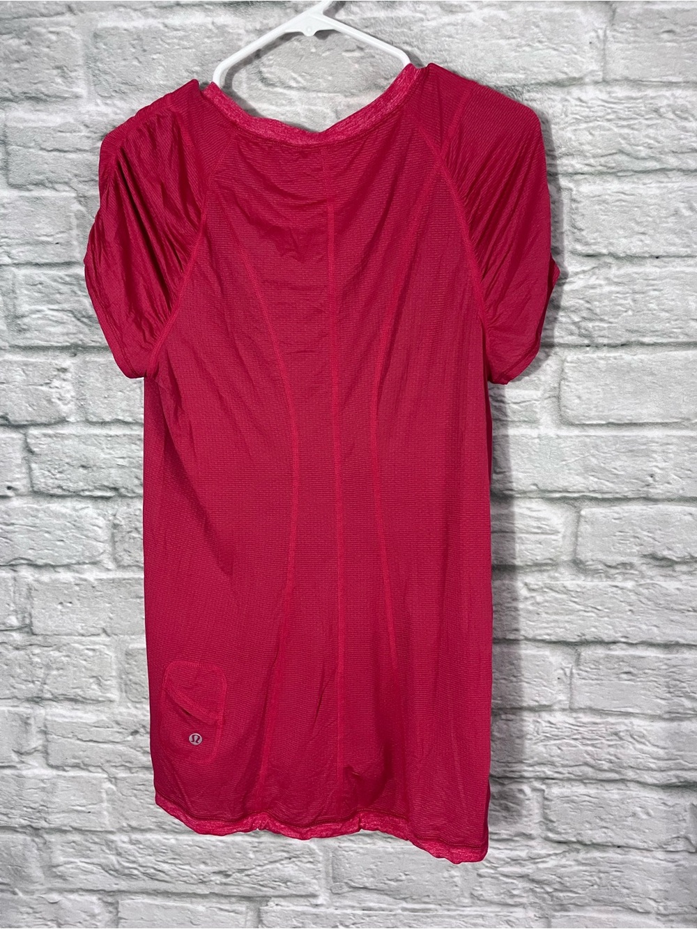 Lululemon size 10 Willpower Tech Tee Top Red Coral - Picture 7 of 10